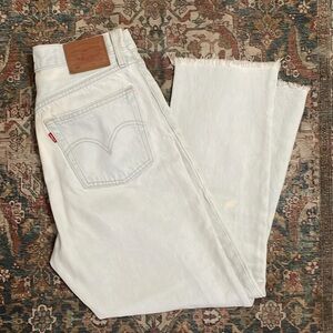 Levi’s 501 Light Wash Jeans (Size 27)